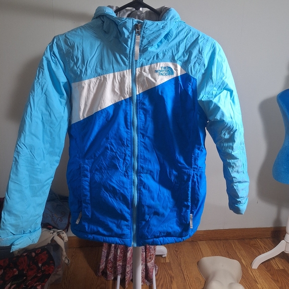 The North Face Kids' Light Blue and White Jacket - Picture 3 of 7